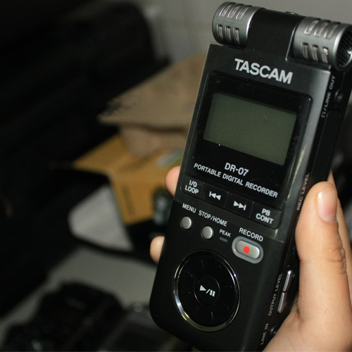 Tascam DR-07 便攜式數(shù)字錄音機