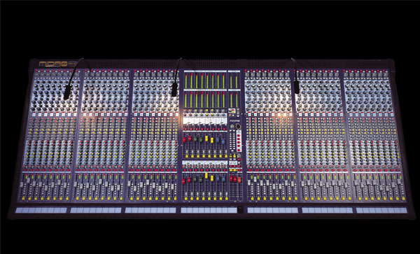 Midas SIENA監(jiān)聽/主擴(kuò)雙功能的模擬調(diào)音臺